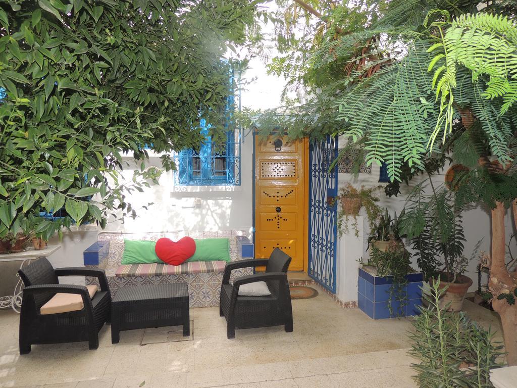 The 18, Marsa Guest House La Marsa Bagian luar foto